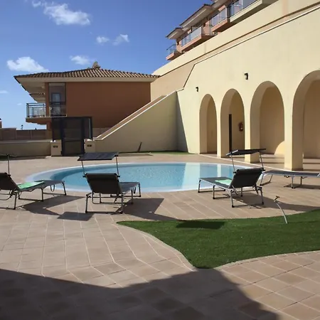 Sunny Castillo בית נופש קוסטה דה אנטיגואה